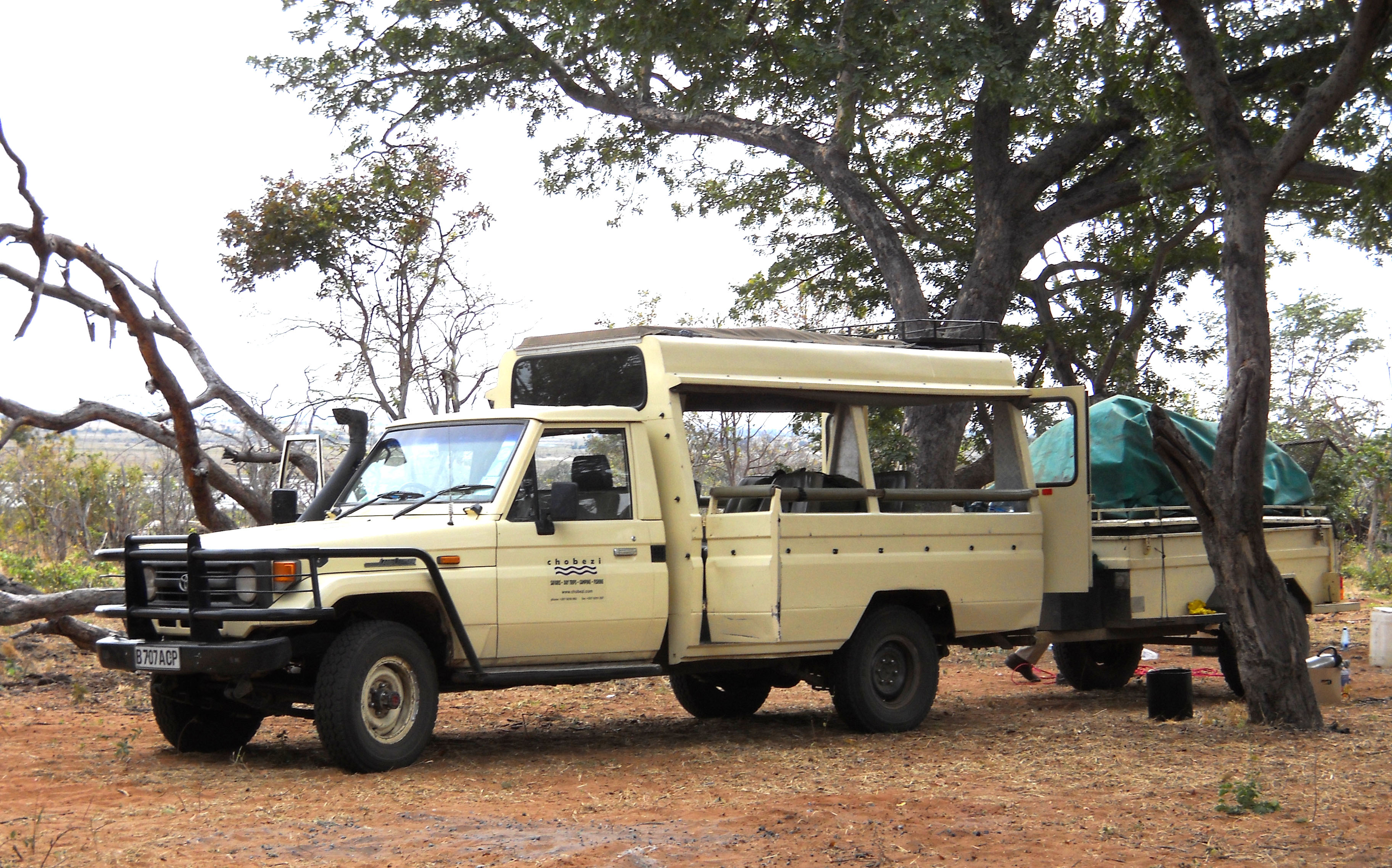 Safari Car
